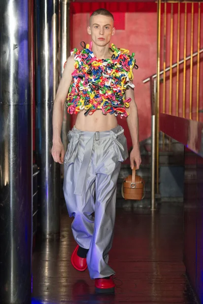 Look 42